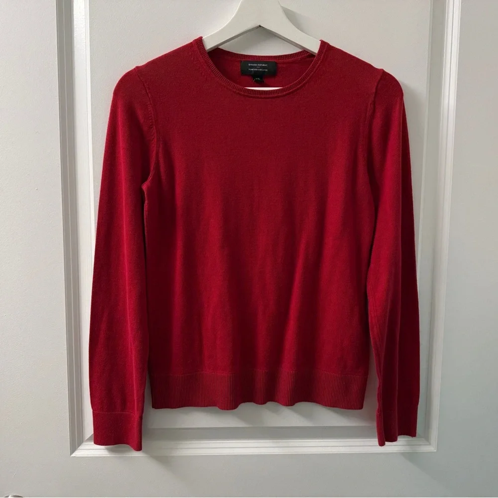 Banana Republic Forever Sweater - Picture 1 of 4